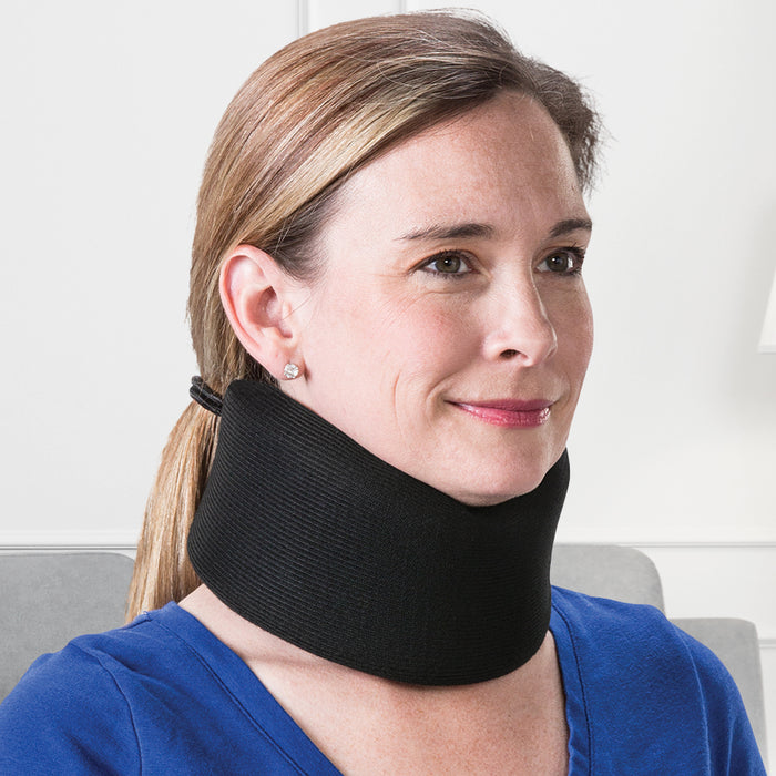 What’s the Difference Between a Soft Cervical Collar and a Rigid Cervical Collar?