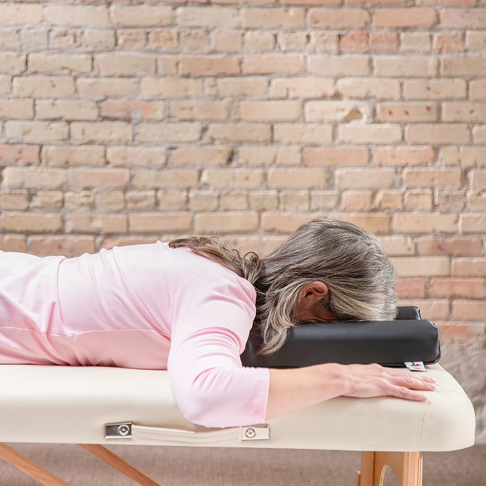 Vinyl Max Relax Face Cushion | Full Access To The Back & Neck